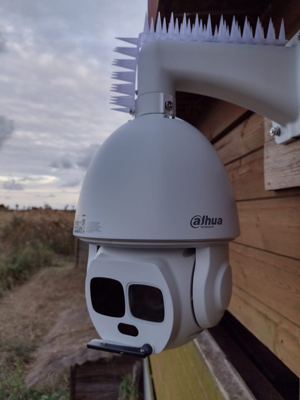 La nueva cámara instalada en el observatorio de Riet Vell